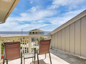 Pelican Perch - 3rd floor views of the ocean and marsh - perfect for wildlife viewing, condo